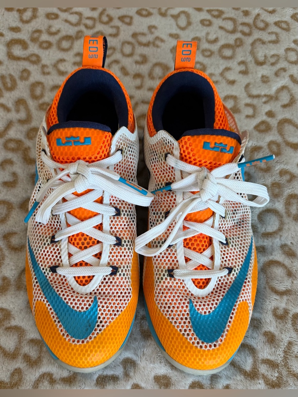 Nike Lebron James Size: 6.5Y - Picture 2 of 10